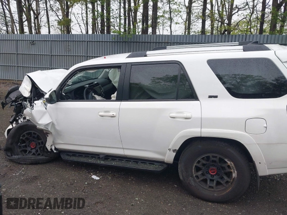 2024 Toyota 4Runner SR5 with VIN JTEMU5JR1R6307408, listed as a IAAI auction lot 42168575 with 8,012 mi miles and . Bid and sale history available at DreamBid. Image 14.