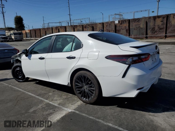 2022 Toyota Camry SE with VIN 4T1G11AK9NU031406, listed as a Copart auction lot 48429805 with 28,448 mi miles and Salvage Title. Bid and sale history available at carsss.com. Image 2.