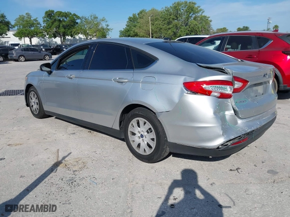2014 Ford Fusion S with VIN 3FA6P0G7XER124010, listed as a IAAI auction lot 41899089 with 115,406 mi miles. Bid and sale history available at carsss.com. Image 3.