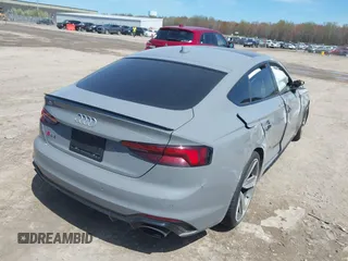 2019 Audi RS 5 Sportback z VIN WUABWCF53KA907286, wystawiony jako IAAI lot #42098943 z przebiegiem 62 275 mil mil oraz . Historia ofert i sprzedaży dostępna na DreamBid. Obrazek 4.