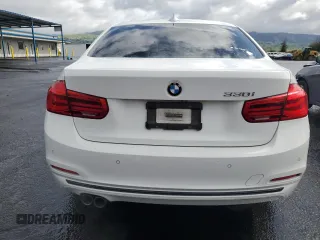 2018 BMW 3 Series 330i z VIN WBA8B9G56JNU96491, wystawiony jako Copart lot #50991795 z przebiegiem 65 764 mil mil oraz Szkoda całkowita • Salvage title. Historia ofert i sprzedaży dostępna na DreamBid. Obrazek 6.