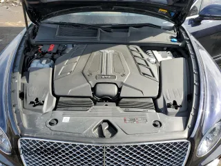 2022 Bentley Bentayga V8 z VIN SJAAM2ZV5NC016981, wystawiony jako Copart lot #43359514 z przebiegiem 8814 mil mil oraz . Historia ofert i sprzedaży dostępna na DreamBid. Obrazek 11.