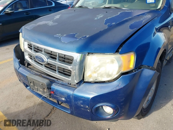 2008 Ford Escape XLT z VIN 1FMCU03158KD31562, wystawiony jako IAAI lot #42319652 z przebiegiem 123 926 mil mil oraz . Historia ofert i sprzedaży dostępna na DreamBid. Obrazek 12.