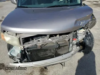 2006 Scion xB z VIN JTLKT324764103889, wystawiony jako Copart lot #46880495 z przebiegiem Nie podano mil oraz Szkody całkowita. Historia ofert i sprzedaży dostępna na DreamBid. Obrazek 12.