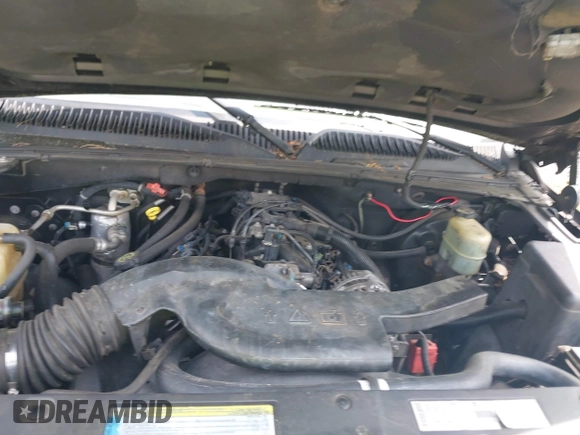 2001 Chevrolet Tahoe LS z VIN 1GNEC13T11J253789, wystawiony jako IAAI lot #42149420 z przebiegiem Nie podano mil oraz . Historia ofert i sprzedaży dostępna na DreamBid. Obrazek 10.