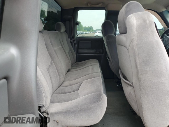 2004 GMC Sierra 1500 SLE with VIN 1GTEK19T44Z239667, listed as a Copart auction lot 61437835 with 203,264 mi miles and Clean title. Bid and sale history available at DreamBid. Image 10.