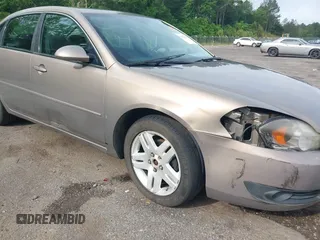 2006 Chevrolet Impala LT 3.9L with VIN 2G1WC581669260728, listed as a IAAI auction lot 42083030 with 240,177 mi miles and . Bid and sale history available at DreamBid. Image 6.