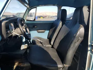 1971 Volkswagen Beetle с VIN 1112015752, выставлен на аукционе Copart как лот 41780465 с пробегом 92 532 миль миль и Списание • Salvage title. История ставок и продаж доступна на DreamBid. Изображение 7.