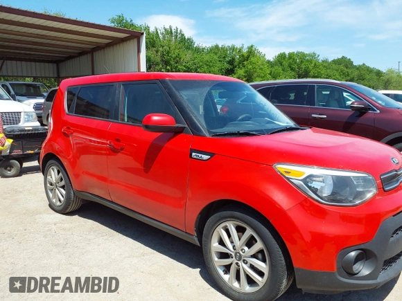 2019 Kia Soul + with VIN KNDJP3A53K7022595, listed as a IAAI auction lot 42045329 with 104,487 mi miles. Bid and sale history available at carsss.com. Image 13.