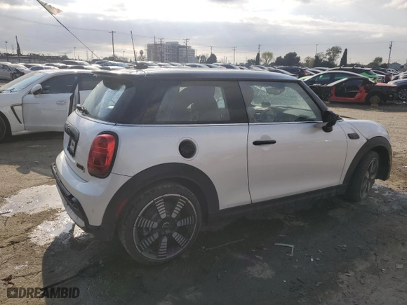 2024 MINI Hardtop 2 Door Cooper S with VIN WMW53DH0XR2U74139, listed as a Copart auction lot 43214615 with 3,426 mi miles and Salvage Title. Bid and sale history available at carsss.com. Image 3.