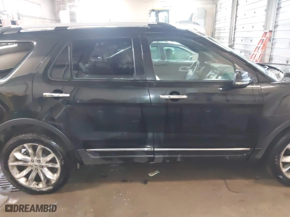 2013 Ford Explorer Limited with VIN 1FM5K8F84DGA84084, listed as a IAAI auction lot 41859534 with 220,437 mi miles. Bid and sale history available at carsss.com. Image 13.