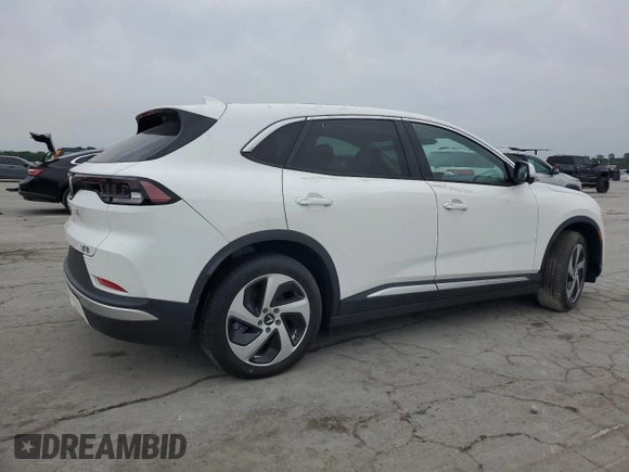 2024 VinFast VF 8 Eco z VIN RLLV1AEB7RH004473, wystawiony jako Copart lot #57440575 z przebiegiem 2336 mil mil oraz Tytuł czysty. Historia ofert i sprzedaży dostępna na DreamBid. Obrazek 3.