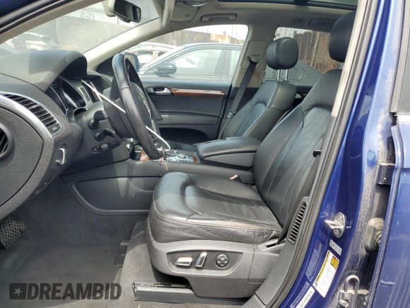 2014 Audi Q7 Premium Plus с VIN WA1LGAFE2ED010914, выставлен на аукционе Copart как лот 59791355 с пробегом 141 819 миль миль и Списание • Salvage title. История ставок и продаж доступна на DreamBid. Изображение 7.