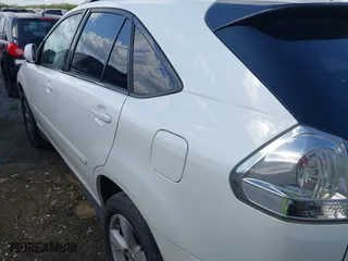 2005 Lexus RX 330 with VIN 2T2GA31U35C024624, listed as a IAAI auction lot 41809680 with 368,421 mi miles. Bid and sale history available at carsss.com. Image 3.