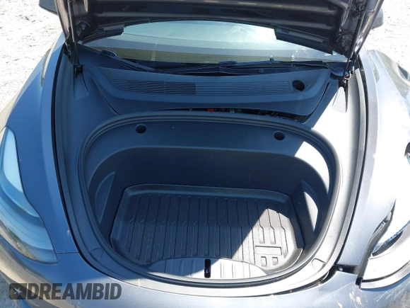 2023 Tesla Model 3 z VIN 5YJ3E1EA0PF655244, wystawiony jako IAAI lot #42004592 z przebiegiem 54 860 mil mil oraz . Historia ofert i sprzedaży dostępna na DreamBid. Obrazek 10.