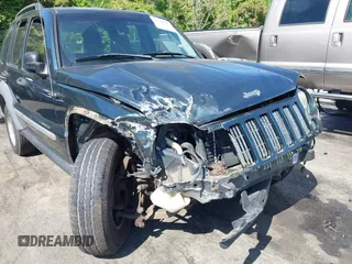 2006 Jeep Liberty Sport z VIN 1J4GK48K66W122836, wystawiony jako IAAI lot #42141978 z przebiegiem 188 952 mil mil oraz . Historia ofert i sprzedaży dostępna na DreamBid. Obrazek 6.