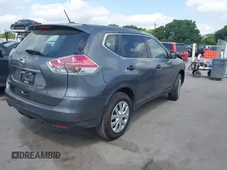 2016 Nissan Rogue SV with VIN 5N1AT2MTXGC784252, listed as a IAAI auction lot 42049242 with 101,872 mi miles. Bid and sale history available at carsss.com. Image 4.