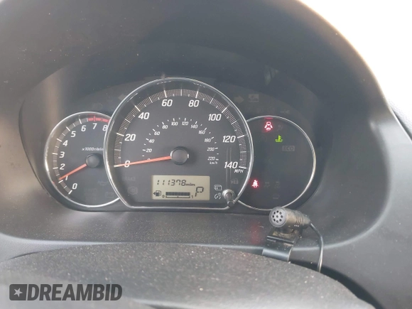 2017 Mitsubishi Mirage SE z VIN ML32A4HJ4HH002795, wystawiony jako IAAI lot #42063244 z przebiegiem 111 378 mil mil oraz . Historia ofert i sprzedaży dostępna na DreamBid. Obrazek 7.