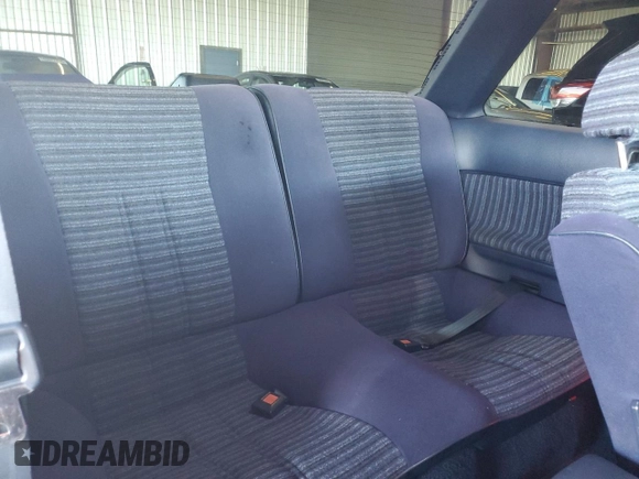 1986 Toyota Celica z VIN JT2ST64CXG7013064, wystawiony jako Copart lot #44228575 z przebiegiem 101 881 mil mil oraz Szkoda całkowita • Salvage title. Historia ofert i sprzedaży dostępna na DreamBid. Obrazek 10.