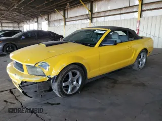 2007 Ford Mustang Deluxe with VIN 1ZVHT84N475215065, listed as a Copart auction lot 82624444 with 163,810 mi miles and Salvage Title. Bid and sale history available at carsss.com. Image 1.