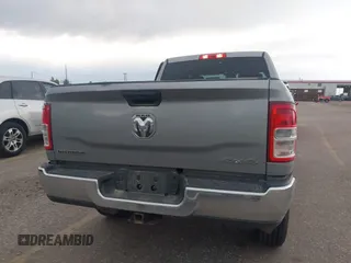 2024 Ram 2500 Big Horn with VIN 3C6UR5DL5RG154048, listed as a IAAI auction lot 42500524 with 41,177 mi miles and . Bid and sale history available at DreamBid. Image 16.