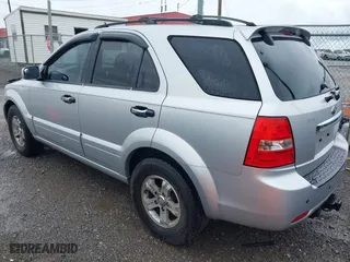 2007 Kia Sorento EX with VIN KNDJC736875707980, listed as a IAAI auction lot 42050535 with 209,126 mi miles. Bid and sale history available at carsss.com. Image 3.