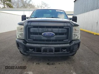 2015 Ford F-250 XL with VIN 1FT7W2A61FEC02885, listed as a Copart auction lot 48230925 with 176,535 mi miles and Clean title. Bid and sale history available at DreamBid. Image 5.