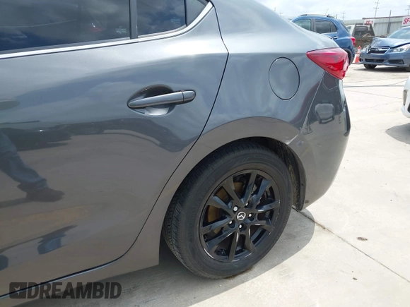 2014 Mazda 3 i Touring z VIN JM1BM1V75E1153967, wystawiony jako IAAI lot #42043936 z przebiegiem 147 580 mil mil oraz . Historia ofert i sprzedaży dostępna na DreamBid. Obrazek 18.