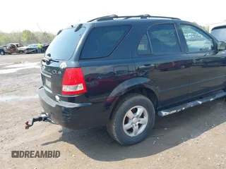 2006 Kia Sorento LX with VIN KNDJD733965650982, listed as a IAAI auction lot 42005208 with 189,991 mi miles and . Bid and sale history available at DreamBid. Image 4.