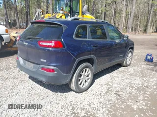 2014 Jeep Cherokee Latitude with VIN 1C4PJMCS6EW268491, listed as a IAAI auction lot 41906694 with 149,830 mi miles. Bid and sale history available at carsss.com. Image 4.