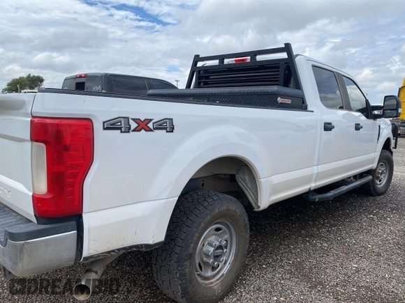 2019 Ford F-250 XL with VIN 1FT7W2B6XKEG23822, listed as a IAAI auction lot 42726903 with 178,569 mi miles and . Bid and sale history available at DreamBid. Image 18.