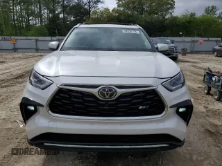 2024 Toyota Highlander LE z VIN 5TDKDRBH1RS538009, wystawiony jako Copart lot #54830155 z przebiegiem 18 607 mil mil oraz Szkoda całkowita • Salvage title. Historia ofert i sprzedaży dostępna na DreamBid. Obrazek 5.