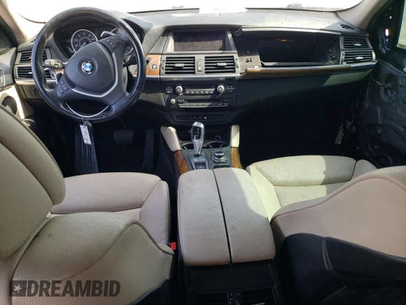 2013 BMW X6 xDrive35i z VIN 5UXFG2C55DL783005, wystawiony jako Copart lot #53490695 z przebiegiem 159 848 mil mil oraz Szkoda całkowita • Salvage title. Historia ofert i sprzedaży dostępna na DreamBid. Obrazek 8.