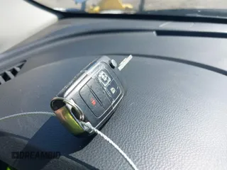 2013 Chevrolet Equinox LS z VIN 2GNALBEK2D6431414, wystawiony jako IAAI lot #42146069 z przebiegiem 118 990 mil mil oraz . Historia ofert i sprzedaży dostępna na DreamBid. Obrazek 11.