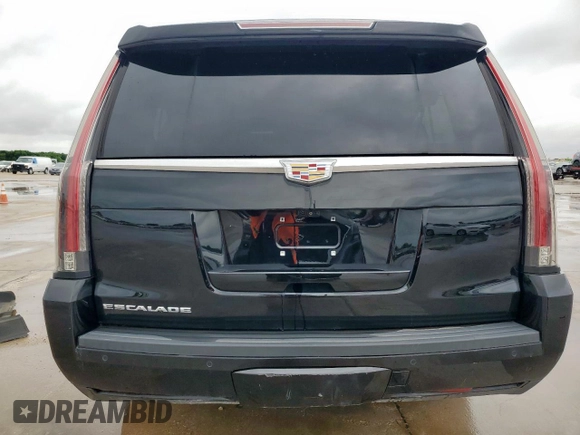 2019 Cadillac Escalade ESV Premium Luxury z VIN 1GYS3JKJXKR210075, wystawiony jako Copart lot #55861025 z przebiegiem 31 186 mil mil oraz Szkoda całkowita • Salvage title. Historia ofert i sprzedaży dostępna na DreamBid. Obrazek 6.