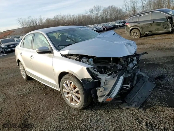 2014 Volkswagen Jetta Sedan SE w/Connectivity with VIN 3VWB07AJ2EM327428, listed as a Copart auction lot 85767434 with NaN miles and Salvage Title. Bid and sale history available at carsss.com. Image 10.