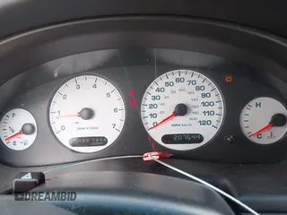 2000 Dodge Intrepid ES with VIN 2B3HD56JXYH350216, listed as a IAAI auction lot 42047045 with 207,644 mi miles. Bid and sale history available at carsss.com. Image 7.