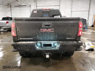 2015 GMC Sierra 2500HD Denali with VIN 1GT120E84FF194549, listed as a Copart auction lot 43583425 with 214,773 mi miles and Salvage Title. Bid and sale history available at carsss.com. Image 6.