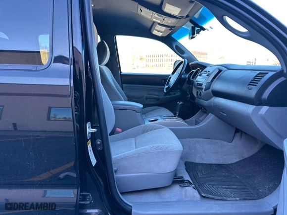 2011 Toyota Tacoma with VIN 3TMLU4EN3BM078902, listed as a Copart auction lot 82689304 with 126,949 mi miles and Clean Title. Bid and sale history available at carsss.com. Image 5.