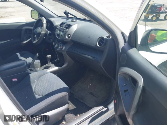 2008 Toyota RAV4 Sport with VIN JTMZD32V886067069, listed as a IAAI auction lot 42574256 with 233,799 mi miles and . Bid and sale history available at DreamBid. Image 5.