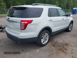 2011 Ford Explorer XLT with VIN 1FMHK8D89BGA79010, listed as a IAAI auction lot 42094330 with 381,624 mi miles and . Bid and sale history available at DreamBid. Image 4.