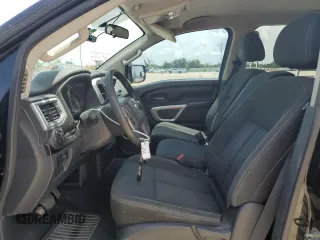 2018 Nissan Titan SV with VIN 1N6AA1EK9JN505439, listed as a Copart auction lot 66169254 with 136,270 mi miles and Non Repairable. Bid and sale history available at DreamBid. Image 7.