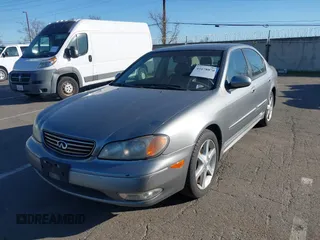 2004 Infiniti I35 with VIN JNKDA31A64T208586, listed as a IAAI auction lot 41678870 with 105,499 mi miles. Bid and sale history available at carsss.com. Image 2.