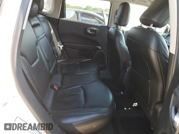 2019 Jeep Compass Limited z VIN 3C4NJCCB7KT676324, wystawiony jako Copart lot #57205244 z przebiegiem 164 705 mil mil oraz Nie do naprawy • Non repairable. Historia ofert i sprzedaży dostępna na DreamBid. Obrazek 10.