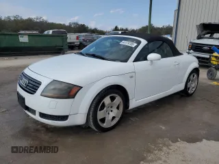 2002 Audi TT with VIN TRUUT28N621006103, listed as a Copart auction lot 44179785 with 121,303 mi miles and Salvage Title. Bid and sale history available at carsss.com. Image 1.