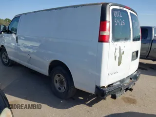 2008 Chevrolet Express Cargo Van with VIN 1GCGG25C181125426, listed as a IAAI auction lot 41726393 with 271,384 mi miles. Bid and sale history available at carsss.com. Image 3.