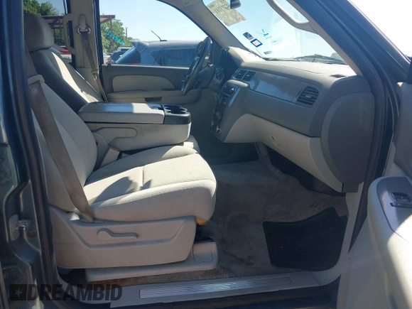 2008 Chevrolet Tahoe LS with VIN 1GNFC13C48J230358, listed as a IAAI auction lot 42219111 with 257,851 mi miles and . Bid and sale history available at DreamBid. Image 5.