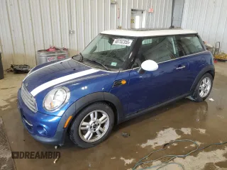 2013 MINI Hardtop с VIN WMWSU3C53DT681665, выставлен на аукционе Copart как лот 60752355 с пробегом 104 874 миль миль и Списание • Salvage title. История ставок и продаж доступна на DreamBid. Изображение 1.