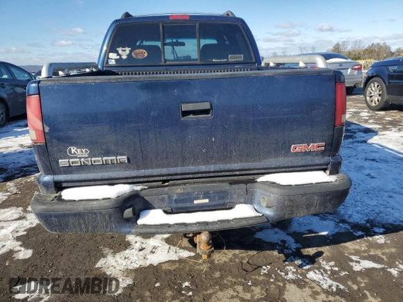 2004 GMC Sonoma SLS with VIN 1GTDT13X24K138866, listed as a Copart auction lot 46096955 with 215,499 mi miles and Salvage Title. Bid and sale history available at carsss.com. Image 6.
