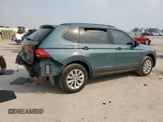 2019 Volkswagen Tiguan S z VIN 3VV1B7AX6KM146889, wystawiony jako Copart lot #51998315 z przebiegiem 69 649 mil mil oraz Nie do naprawy. Historia ofert i sprzedaży dostępna na DreamBid. Obrazek 3.
